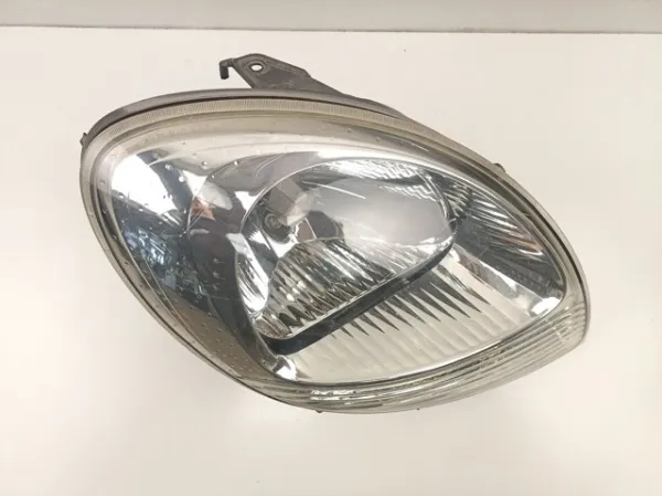 Luz direita 8200236591 Nissan/Infiniti