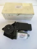 Motor de acionamento de vidro da porta dianteira esquerda Skoda SuperB 3U4