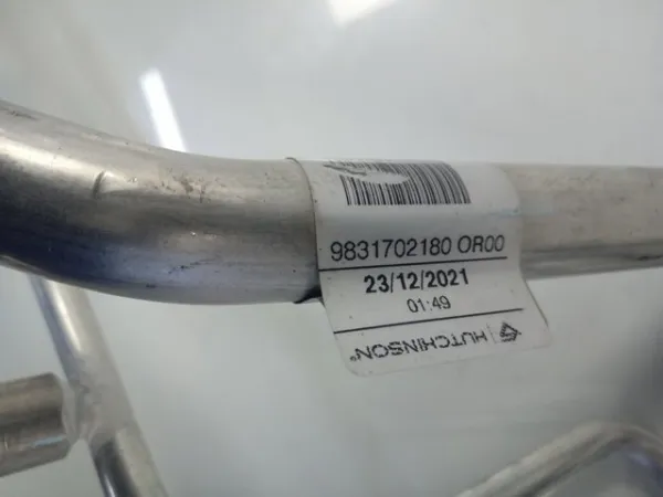 Mangueira de aparelho de ar condicionado, desde o radiador até o vaporizador 9831702180 Peugeot/Citroen