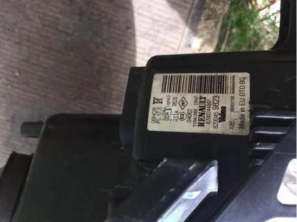 Luz direita 8200244897 Renault (RVI)