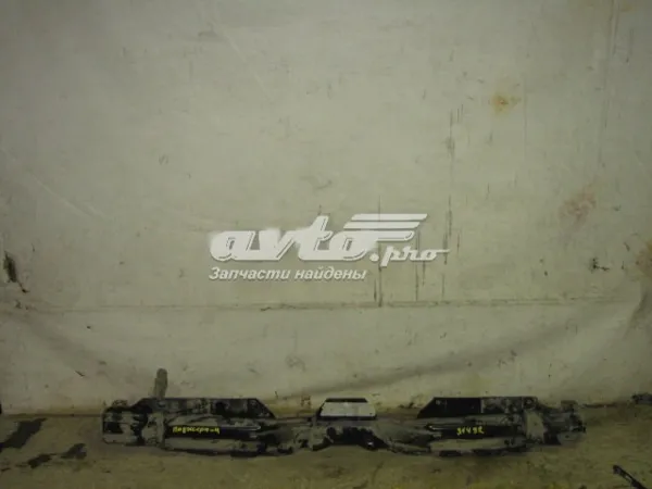 Reforçador do pára-choque traseiro Mitsubishi Montero SPORT