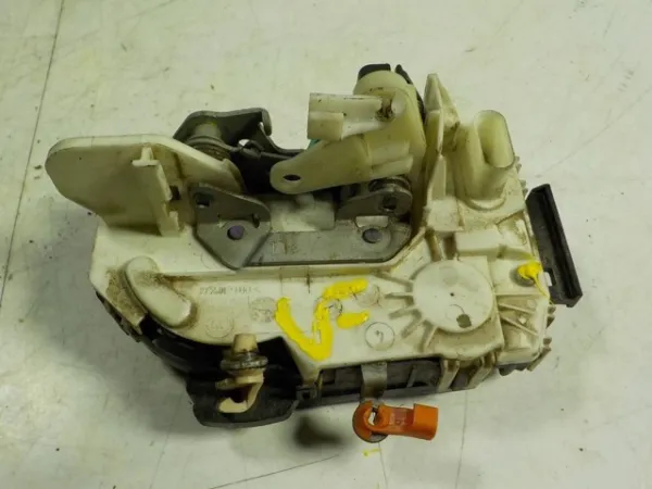 Fecho da porta dianteira esquerda Dodge Caliber SXT SUV (PM) (2007 - 2025) preço, a partir de