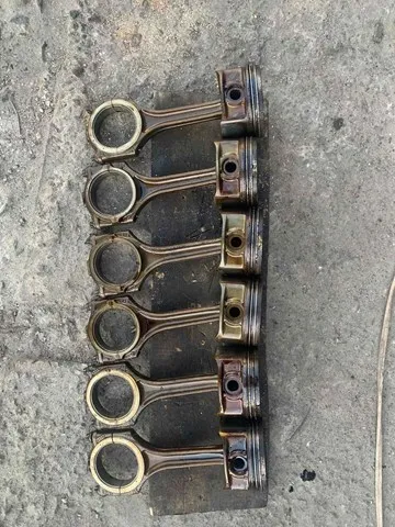 078198401C VAG Biela de pistão de motor