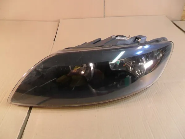 Luz esquerda 4L0941003A VAG