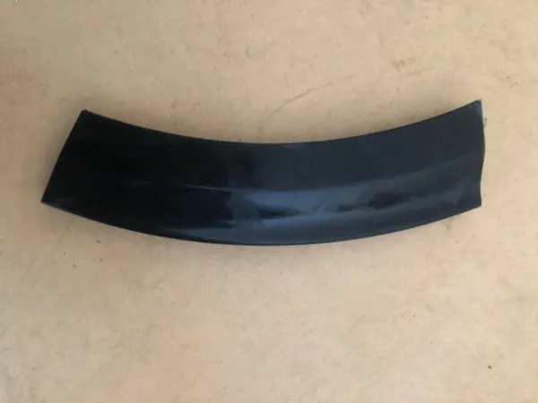 Moldura esquerda do pára-choque traseiro 86681G5000 Hyundai/Kia