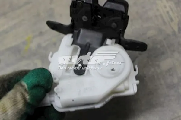 Fecho de tampa de porta-malas (de 3ª/5ª porta traseira) Toyota Yaris P21