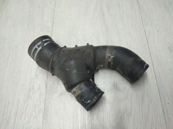 Mangueira (cano derivado) de bomba de água de admissão 90536633 General Motors