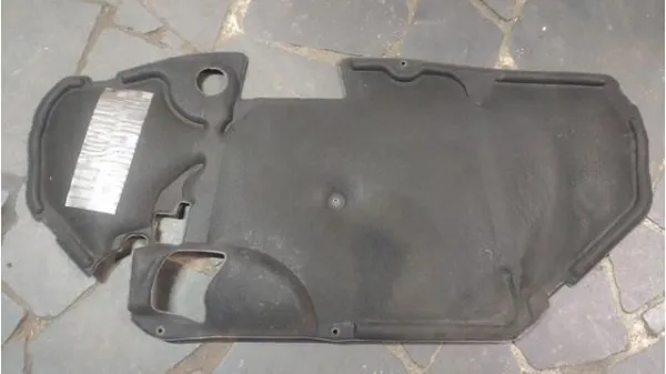 Isolamento de ruído da capota Renault Kangoo I