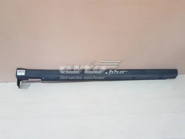 Placa sobreposta (moldura) externa direita de acesso 877522W000CA Hyundai/Kia