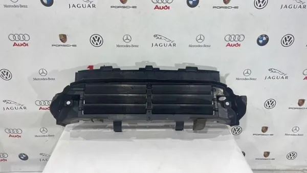Perciana do radiador de esfriamento J9C5190 Jaguar