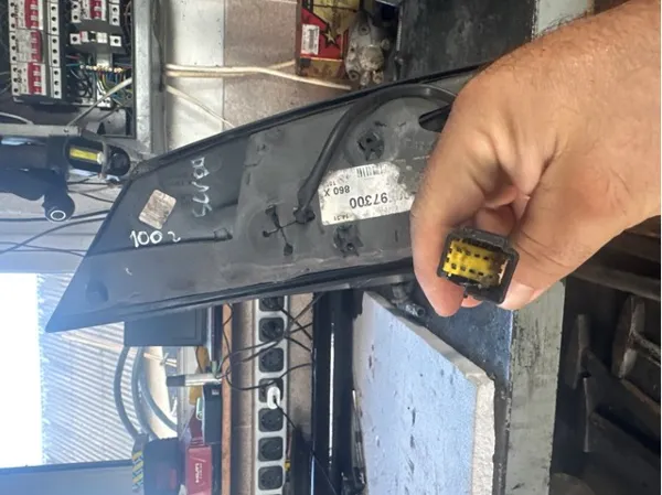 Espelho de retrovisão esquerdo 8153K9 Peugeot/Citroen