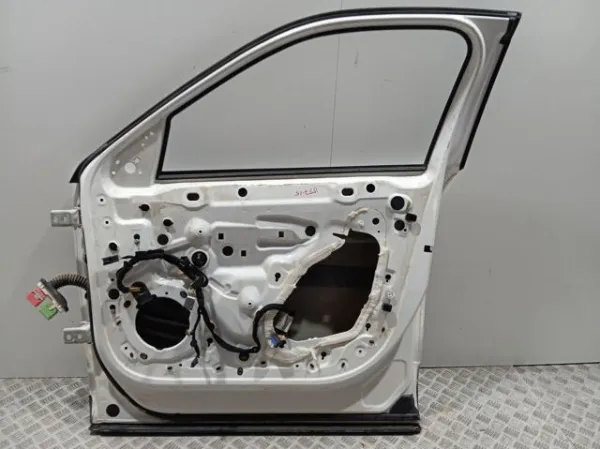 Porta dianteira direita 9831047380 Peugeot/Citroen