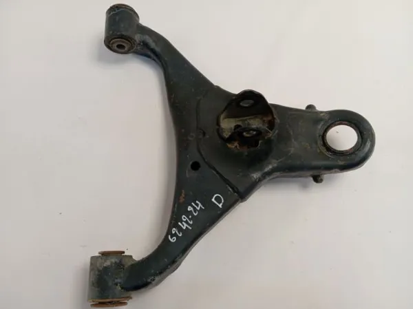 Braço oscilante inferior direito de suspensão dianteira 2354158 Ford