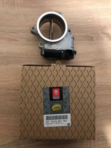 Válvula EGR de recirculação dos gases 7423051797 Renault (RVI)