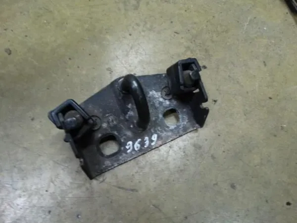 Gozno de garra (parte complementar) de fecho da porta traseira (de bagageiro, 3ª/5ª) 872496 Peugeot/Citroen