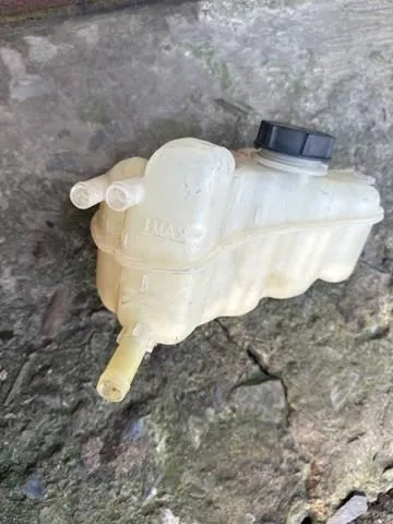 Tanque de expansão do sistema de esfriamento DG938A080AD Ford