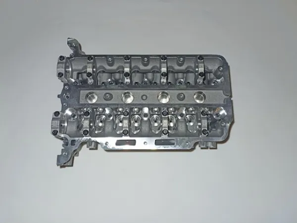 Cabeça de motor (CBC) 55568429 General Motors