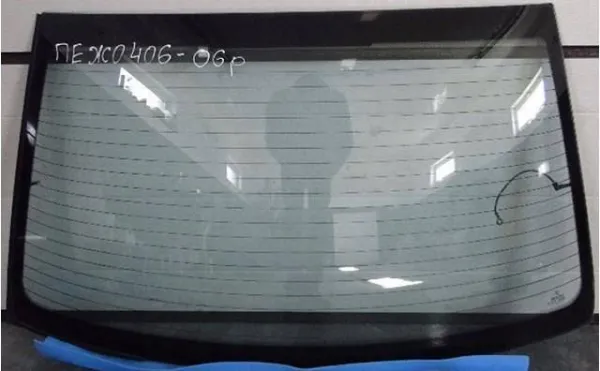 Vidro traseiro Peugeot 406 8B