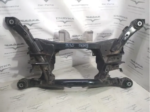 Viga de suspensão traseira (plataforma veicular) LR134907 Land Rover
