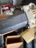 Motor de acionamento de vidro da porta dianteira direita BMW X6 E72