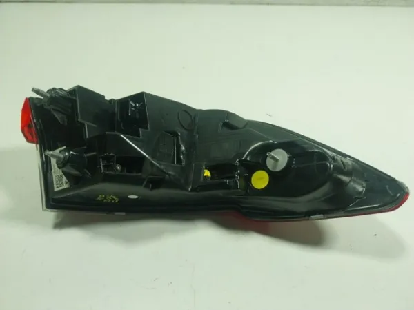 Lanterna traseira direita externa 63215A3BC66 BMW