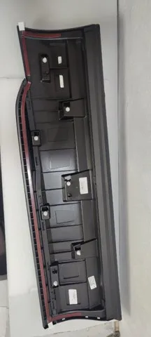 Moldura da porta traseira direita 4M0853970PGRU VAG