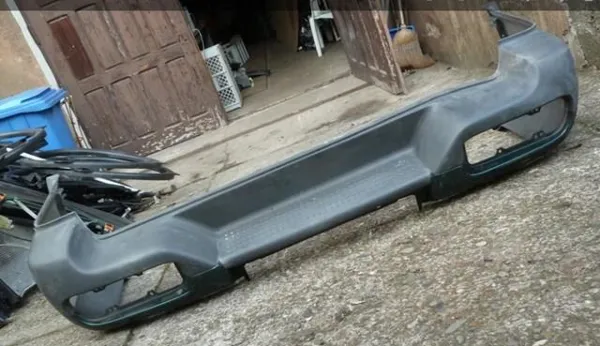 Pára-choque traseiro Nissan Terrano II