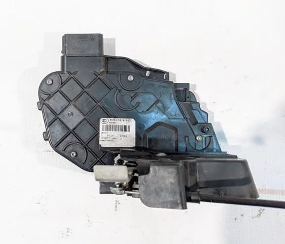 Fecho da porta dianteira esquerda 6M2AR21813CC Ford