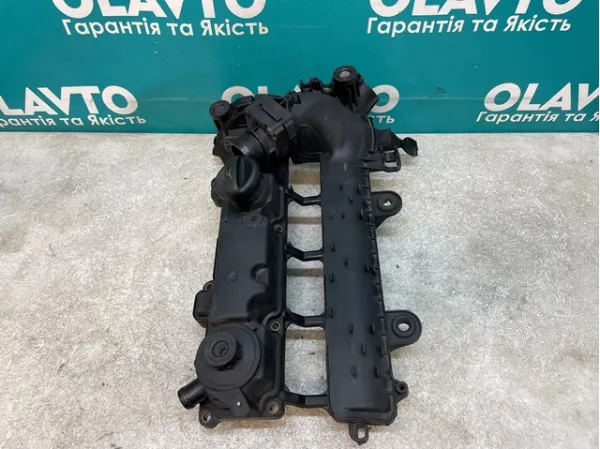 Tampa de válvulas Y40110220A Mazda