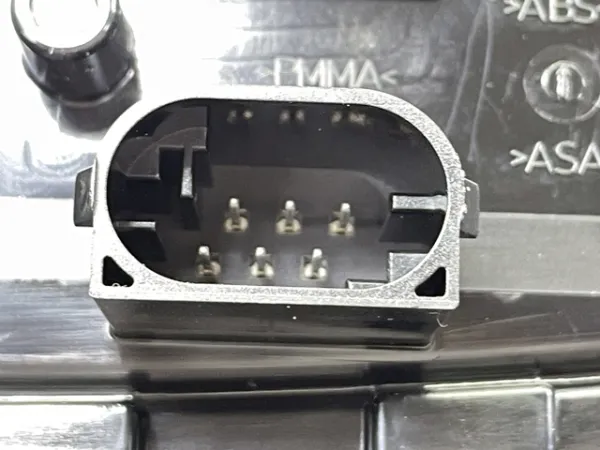  4639067000 Mercedes