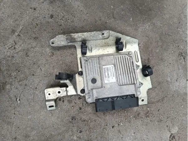 Módulo de direção (Centralina eletrônica) de motor Fiat Fiorino 225