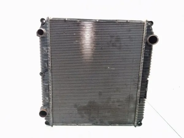 Radiador de esfriamento de motor A9675000301 Mercedes