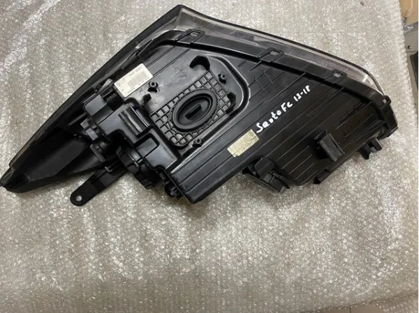 Luz direita 921022W120 Hyundai/Kia