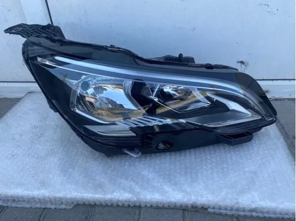 Luz direita 9810478080 Peugeot/Citroen