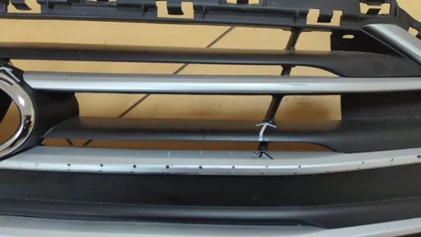 Grelha do radiador 86351F2000 Hyundai/Kia
