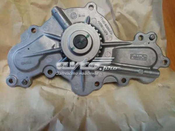 Bomba de água (bomba) de esfriamento CA5115010C Mazda