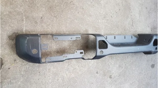 Pára-choque traseiro Jeep Wrangler JL