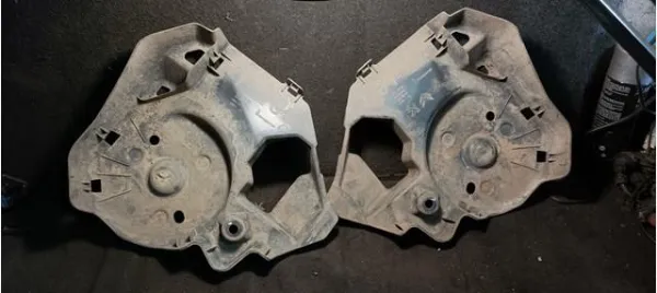 Proteção de fundo traseira esquerda 9674910180 Peugeot/Citroen