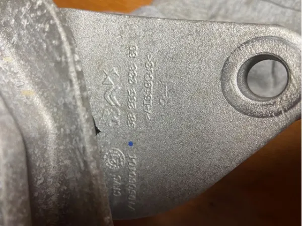 Coxim (suporte) direito de motor 9826533880 Peugeot/Citroen