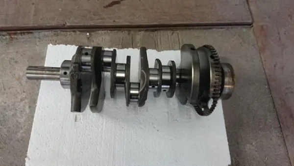 Cambota de motor Jeep Wrangler JL