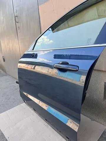 Porta dianteira esquerda 31655328 Volvo