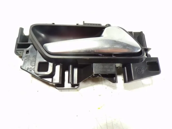 Maçaneta interna direita da porta dianteira 98182872VV Peugeot/Citroen