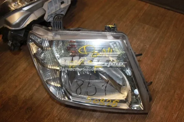 Luz direita 260105X10A Nissan/Infiniti