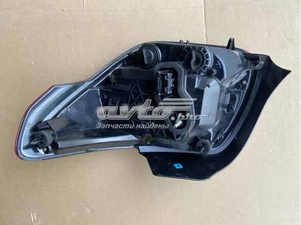 Lanterna traseira direita 9808418480 Peugeot/Citroen