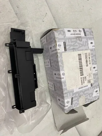 Tampa de unidade de dispositivos de segurança 243824BA1D Renault (RVI)
