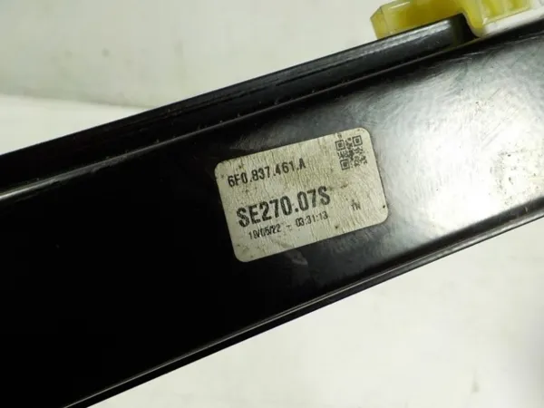 Mecanismo de acionamento de vidro da porta dianteira esquerda 6F0837461C VAG