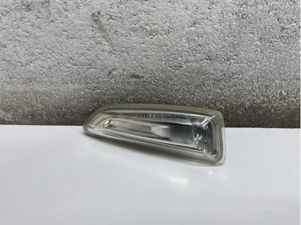 Luz intermitente no pára-lama direito 13273104 General Motors