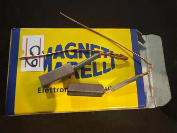 Escova do gerador AMS0032 Magneti Marelli