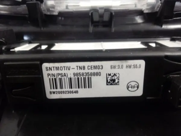 Quebra-luz de iluminação de salão (de cabina) 96781445ZD Opel
