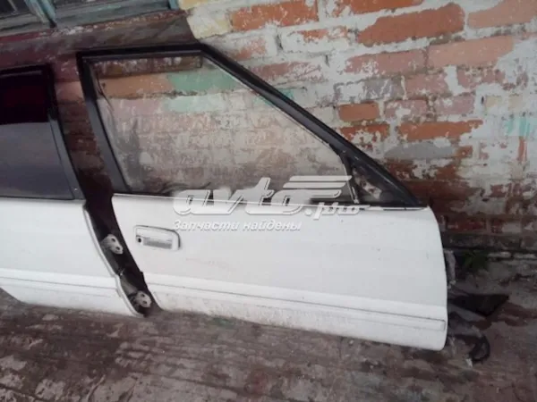 Porta dianteira direita 670011A141 Toyota